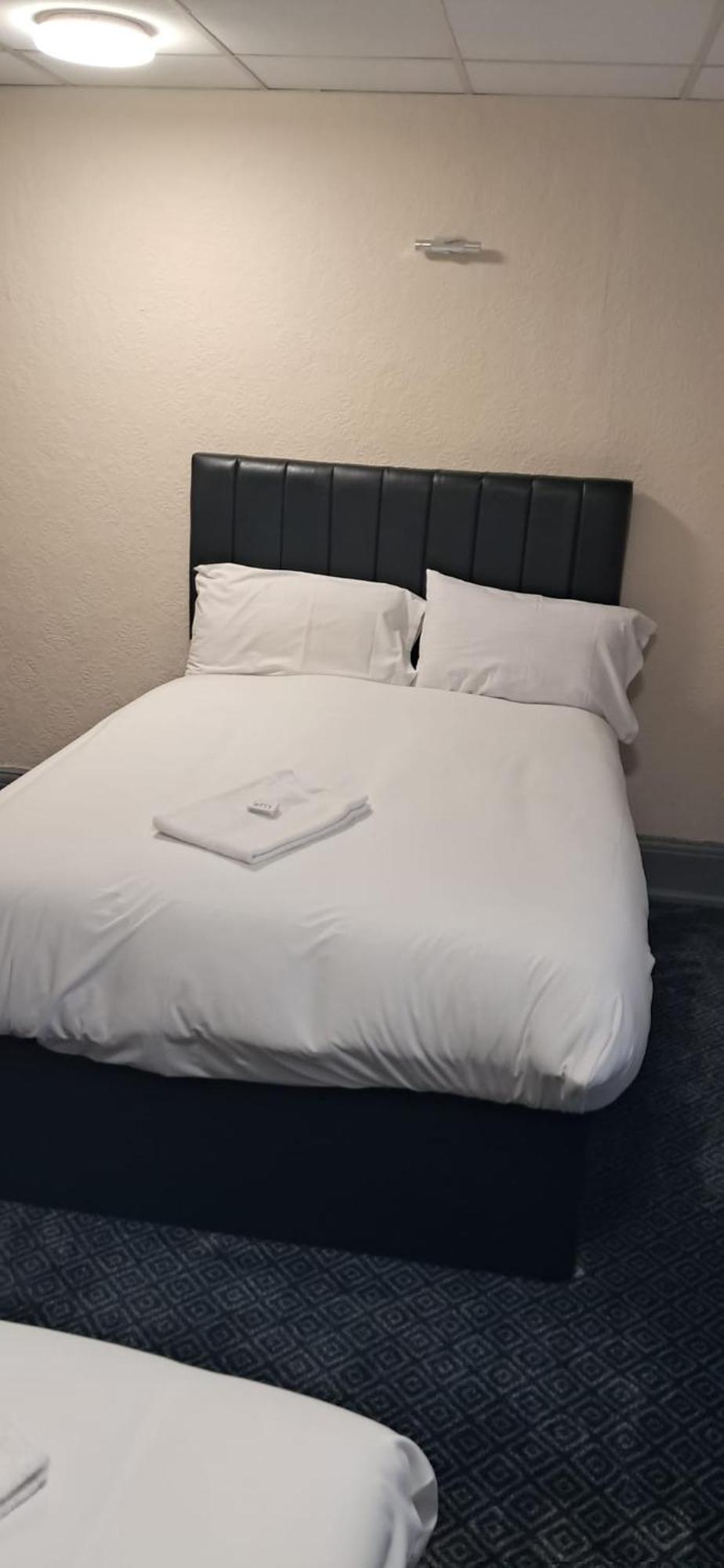 Park Hotel *
